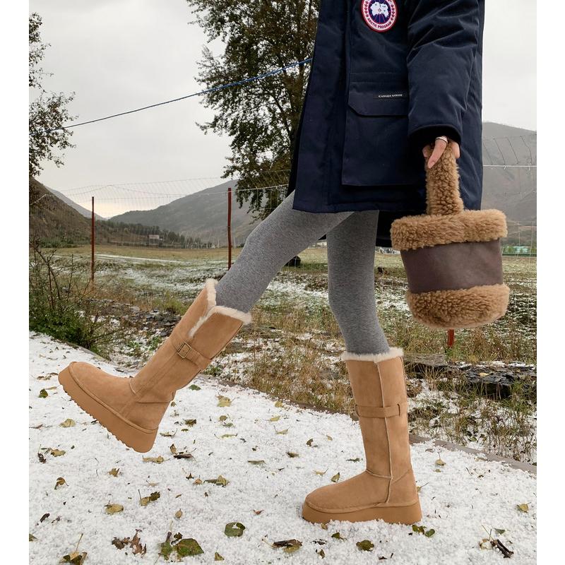 冬季东北加厚加绒厚底两穿雪地靴女高筒平底中长筒靴大码保暖棉鞋