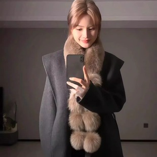 显贵风高级感仿狐狸毛围巾女秋冬新款毛球氛围感皮草围脖保暖轻奢