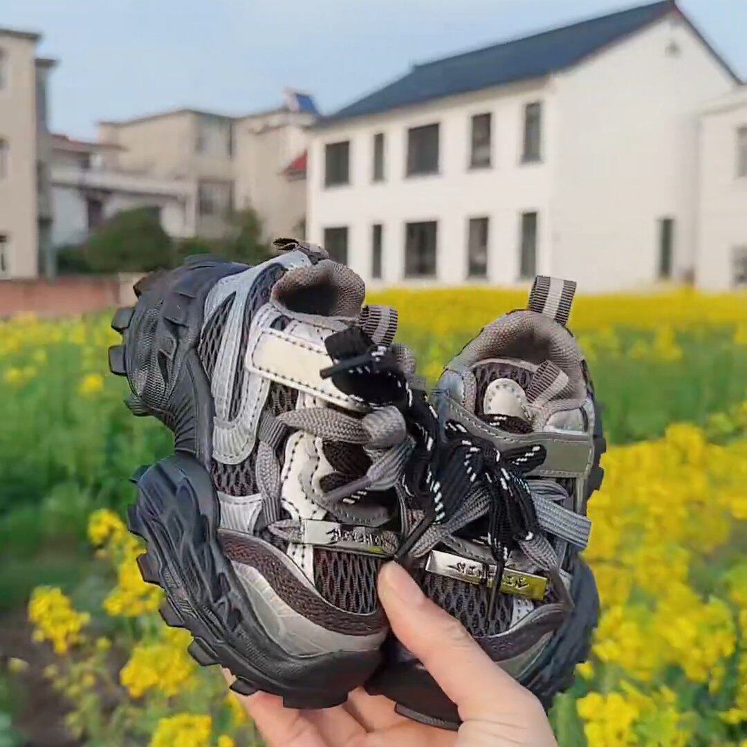 2026 新款女童鞋子网面透气春秋款男童时尚厚底老爹轮胎鞋爆款