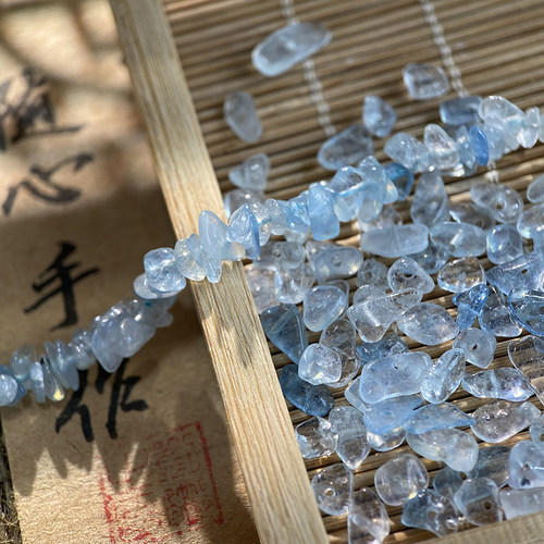 天然3*5mm海蓝宝魔鬼蓝有孔碎石