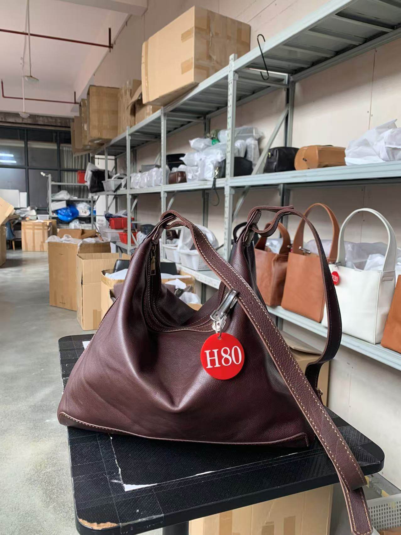 新款/H80（尺寸：34X30X10cm仅供参考）,箱包皮具/热销女包/男包,手拿包,淘宝优惠券,粉丝福利购,淘宝优惠卷