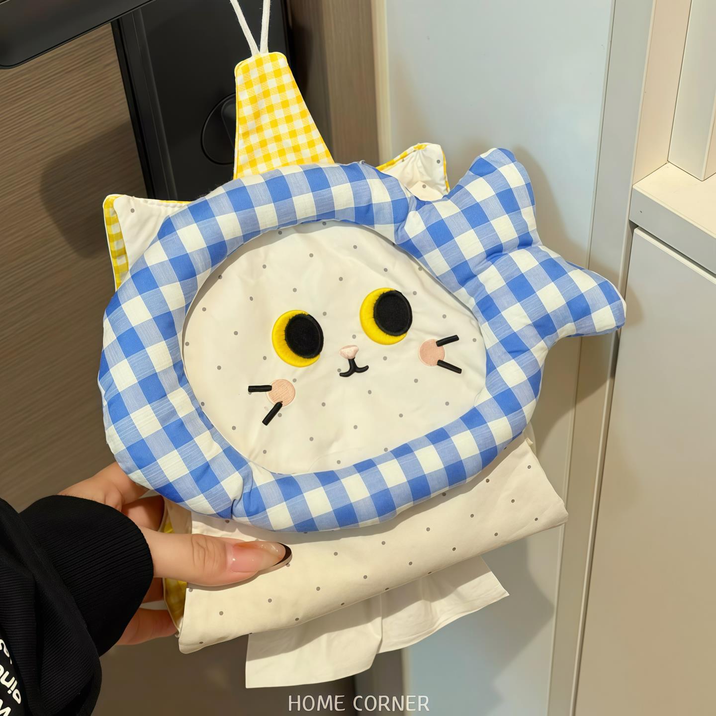 萌趣猫咪布艺纸巾挂袋