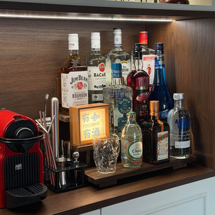 家用酒架置物架桌面实木小型多层红酒陈列架复古洋酒整理摆放架子