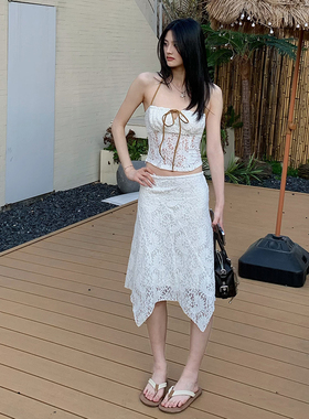 E7Q8 25ss度假风绑绳抹胸+半裙套装女显瘦辣妹白色勾花百搭小上衣