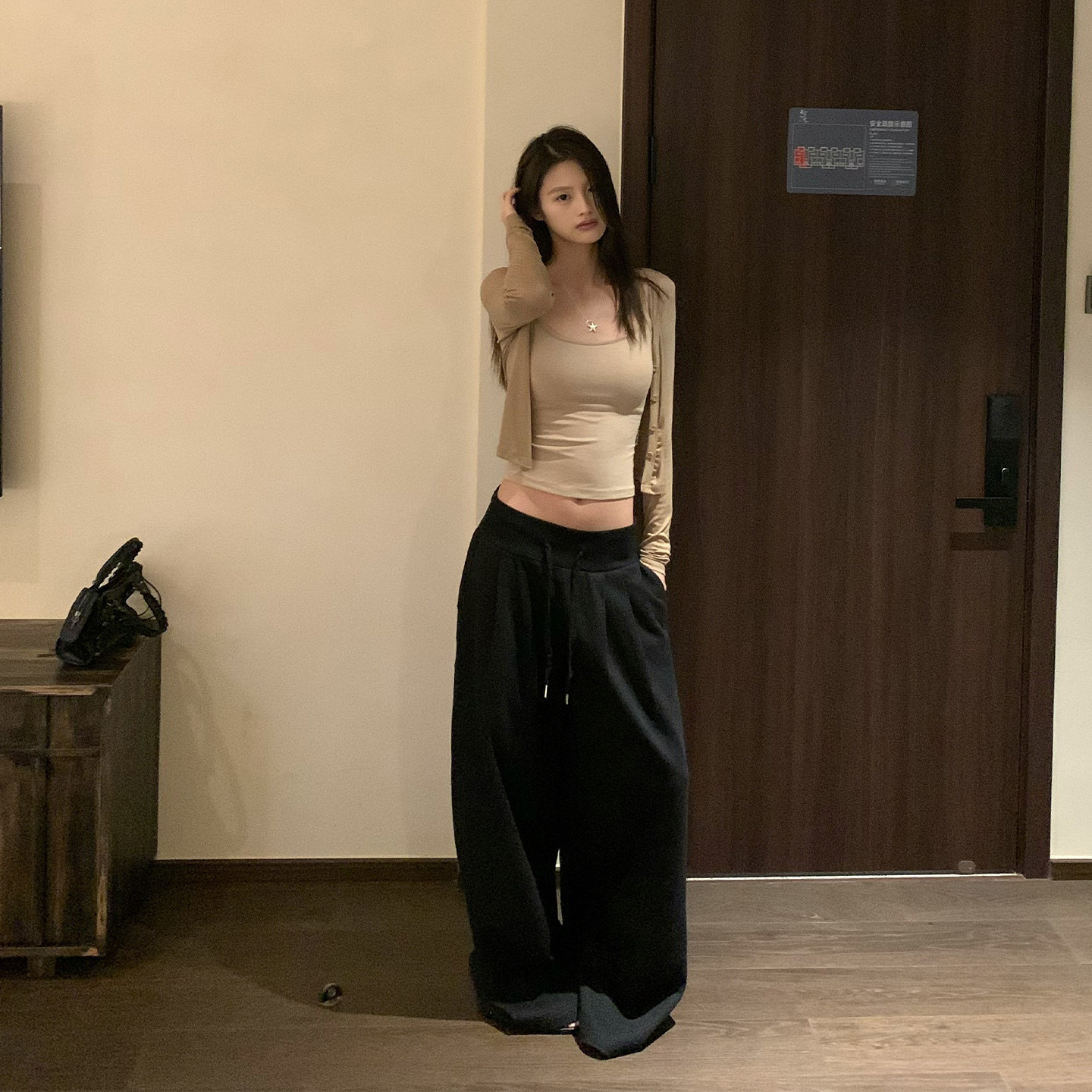 E7Q8 超夯巨显身材 阔腿宽松抽绳低腰显瘦时尚百搭卫裤休闲长裤子图片