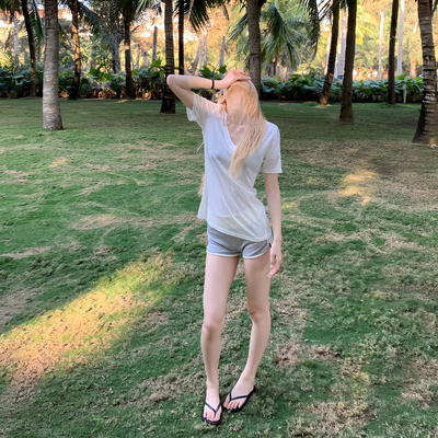 E7Q8 韩系休闲纯欲风辣妹性感V领微款式短袖T恤＋短裤女显瘦上衣