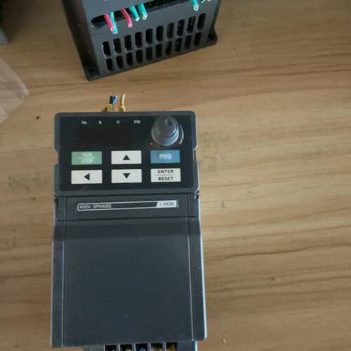 可维修Z2400-1R5G，众辰变频器