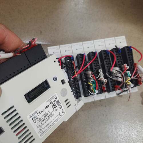 可维修FX3U-4AD-TC-ADP 20年95新正品进口议价
