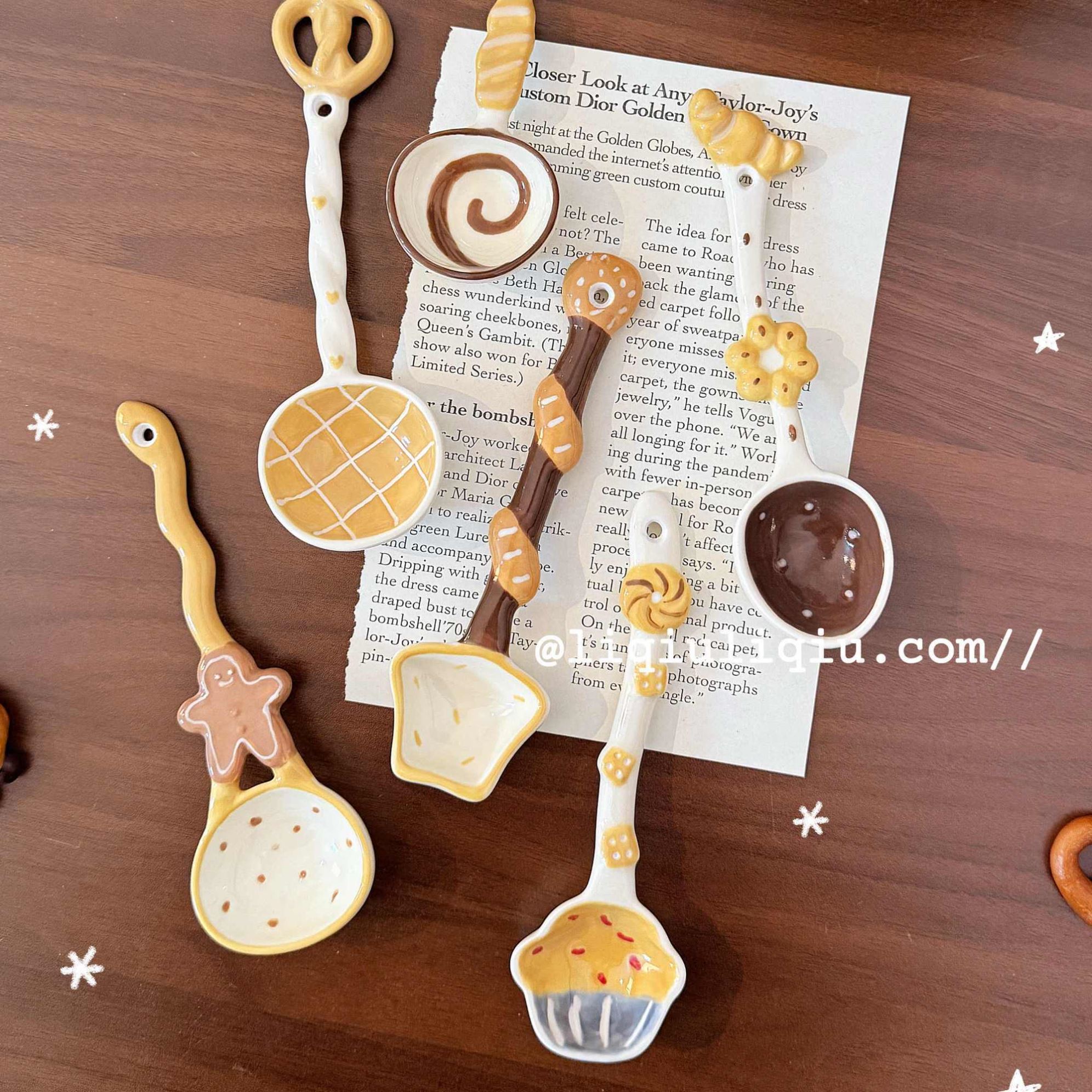 高颜值调羹长柄可爱陶瓷勺子家用面包精致釉下彩汤勺萌趣厨房餐勺