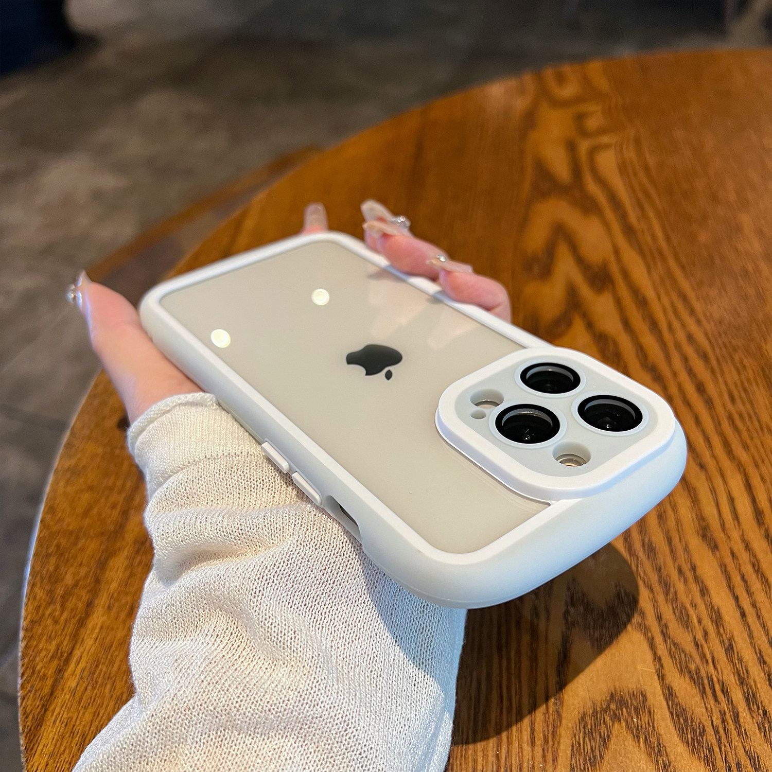 透明加厚小蛮腰适用苹果15promax自带镜头膜iphone14pro手机壳13全包防摔撞色12新款简约风11保护套男女plus怎么看?