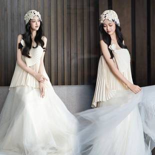 影楼新款礼服法式新娘高级百褶白色抹胸婚纱轻奢订婚连衣裙摄影