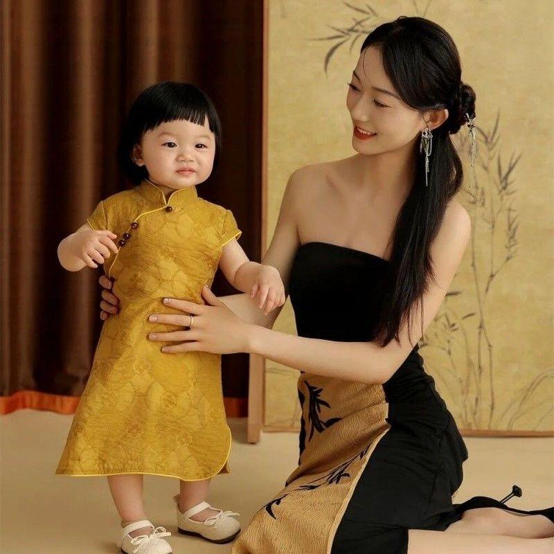 影楼新款国风亲子装新中式温馨母女亲子高级写真可爱摄影拍照服装