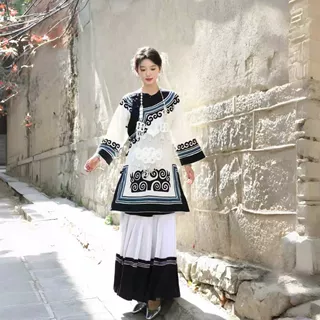 影楼新款彝族少女火把节舞台服