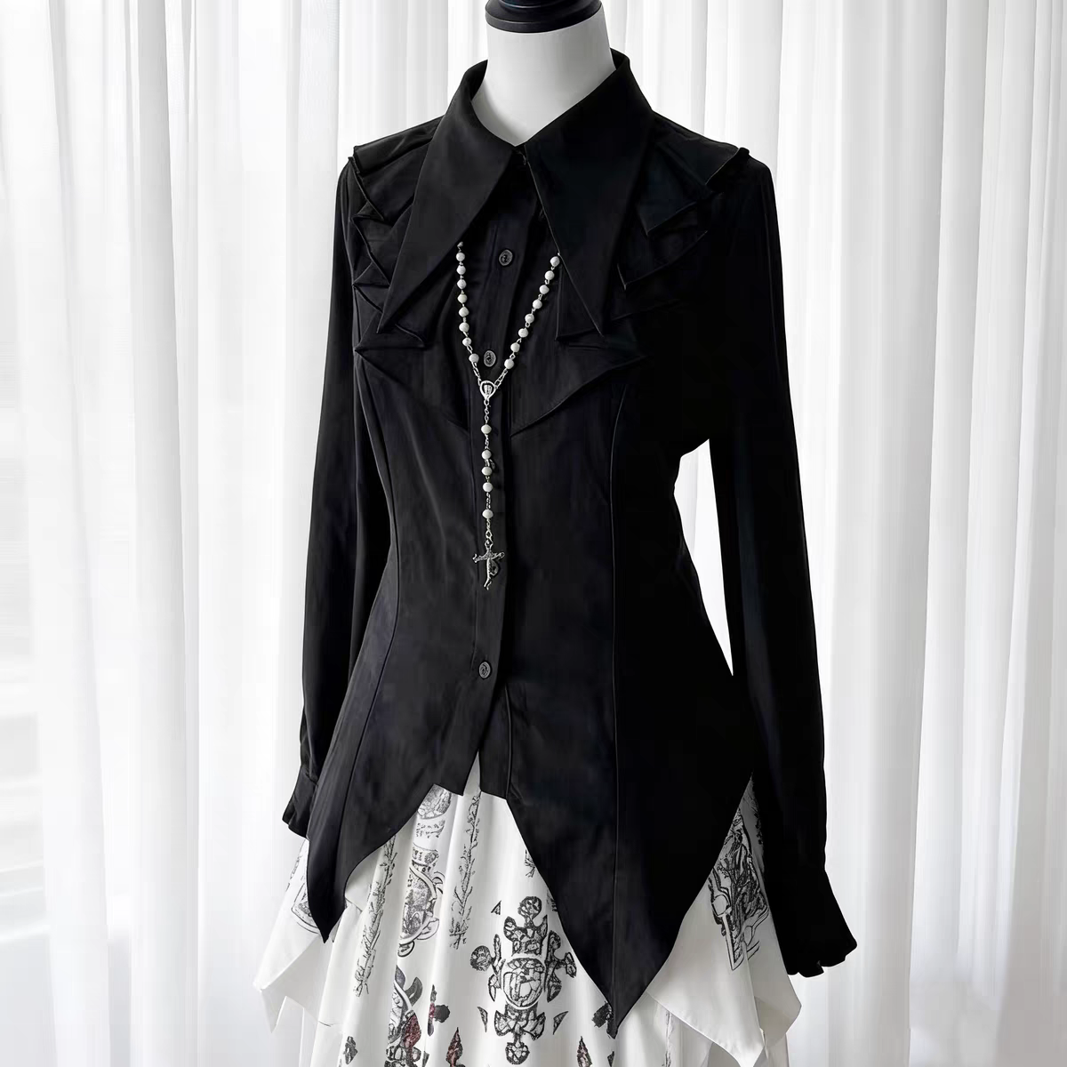 中世纪Lolita上衣哥特黑色宫廷风衬衫王子系绑带收腰洛丽塔衬衣