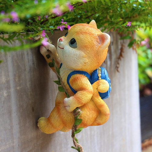 攀登小猫花园家居装饰