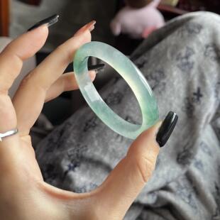 翠色欲滴缅甸翡翠冰种飘绿花手镯阳绿飘花玉石手镯子翡翠平替女款