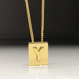 韩国 奎 朴夫人字母项链 原单Lisa复古英文小方块金牌女ins锁骨链