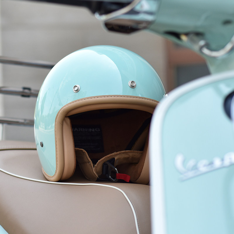 汤普森 2022新款配色 薄荷绿颜色 复古半盔 玻璃钢头盔 vespa配色