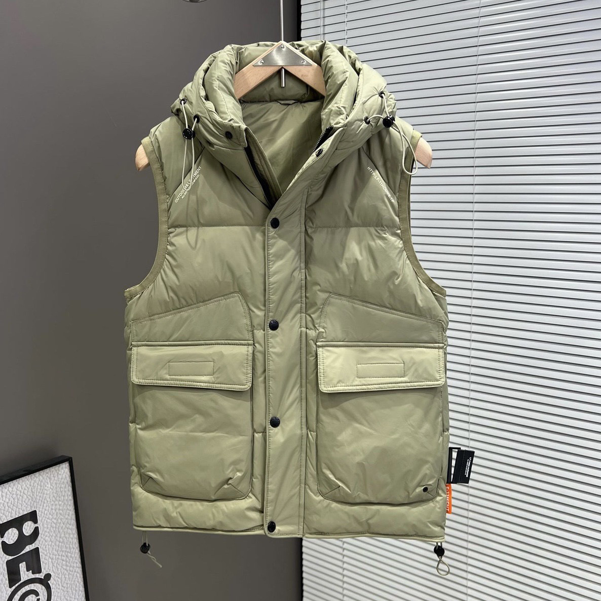 MENS WINTER DOWN JACKET VEST SLIM FIT WARM WHITE DUCK DOWN VEST JACKET KOREAN VERSION OF THE PUFFY DOWN SHOULDER TOP