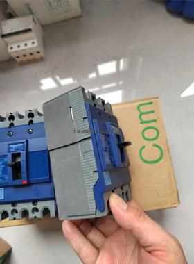 询价施耐德EZD100E  3P  100A  数量：100只左