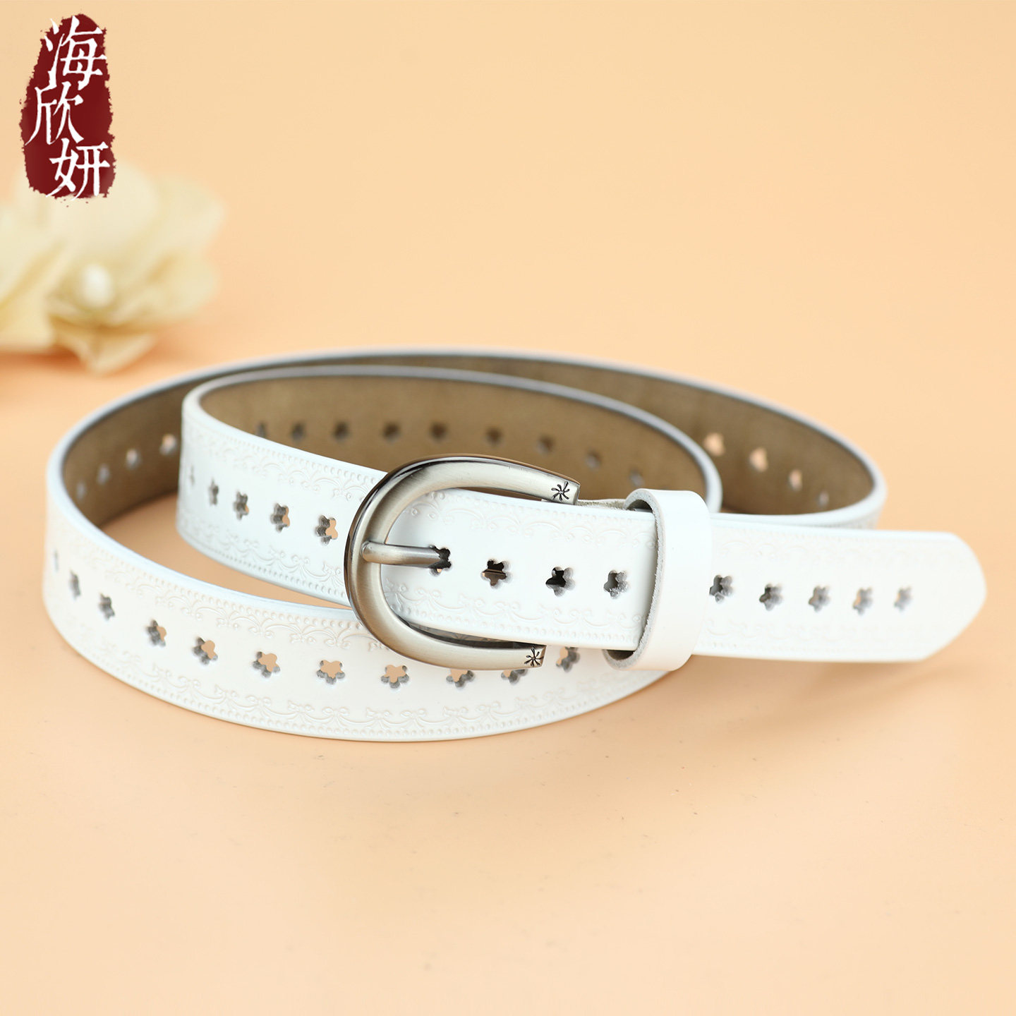 皮带女款2026真皮牛皮白色设计感镂空腰带宽装饰配裙阔腿牛仔裤带