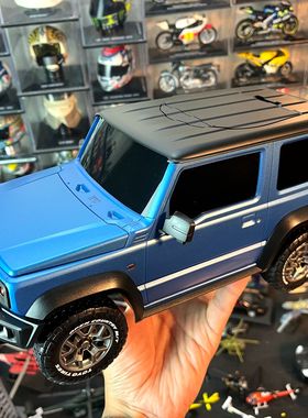 1：16铃木吉姆尼车模纸巾盒摆件ABS塑料材质品质优良蓝色收纳