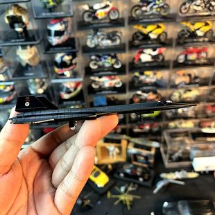 71侦查机成品金属模型带合金支架摆件 1：200比例合金飞机黑鸟SR