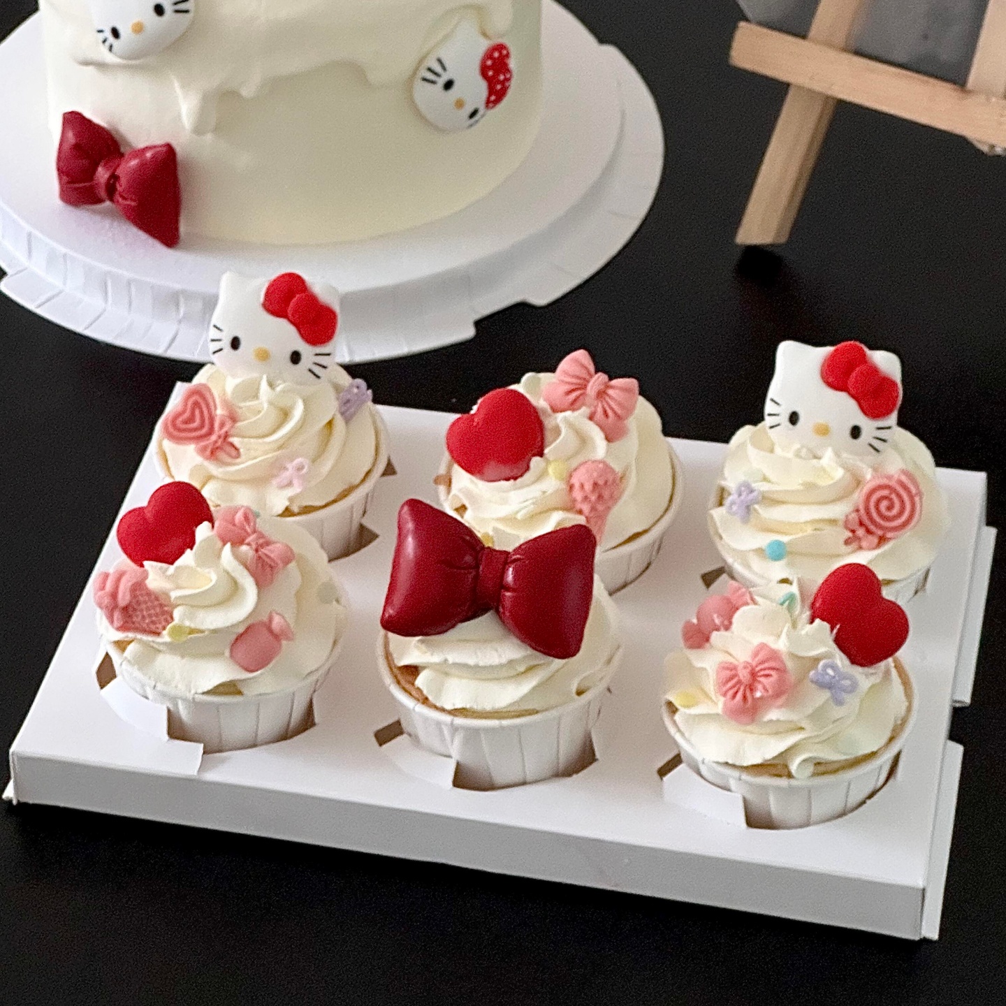 网红kt猫纸杯蛋糕装饰摆件凯蒂猫女孩小公主生日派对烘焙插件配件