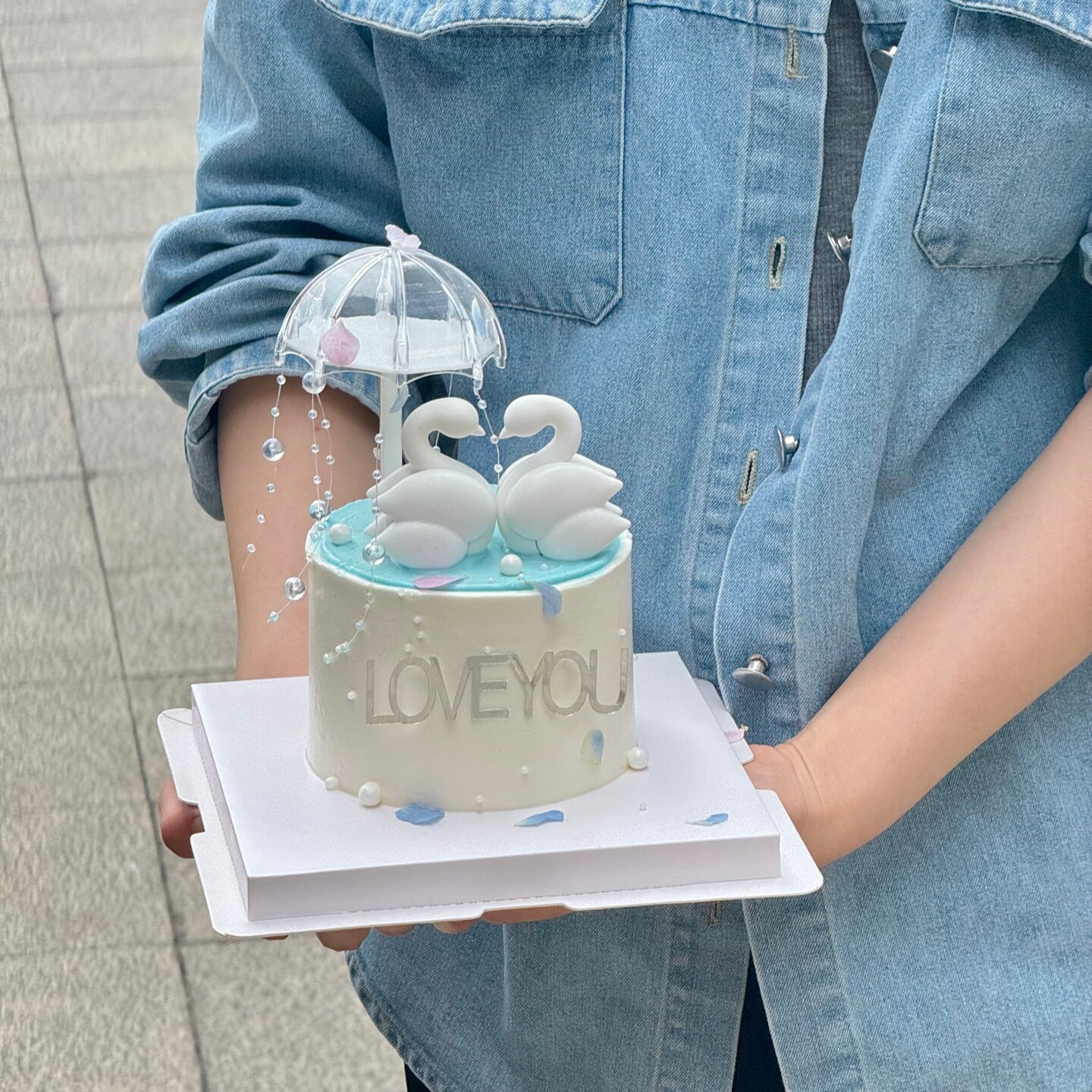 网红七夕情人节LOVE亚克力蛋糕装饰插牌白天鹅雨伞甜品台装扮摆件