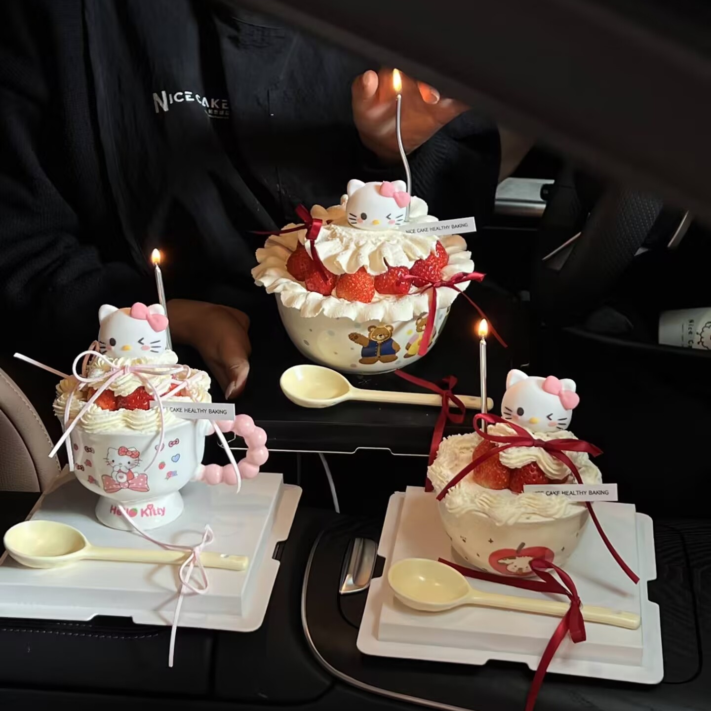 2026网红圣诞节新年苹果小狗草莓碗蛋糕装饰卡通hellokitty甜品碗