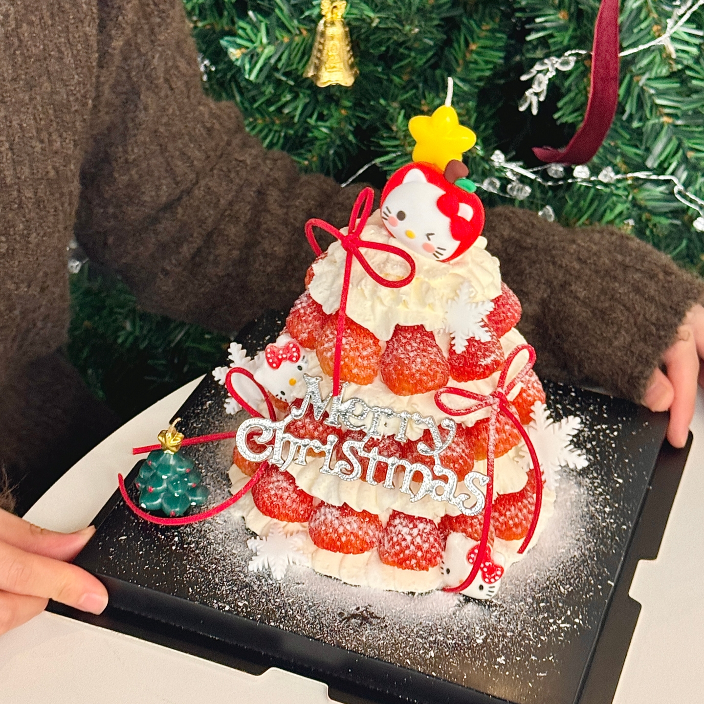 2026圣诞节hellokitty许愿树蛋糕装饰苹果kt猫圣诞快乐甜品台摆件