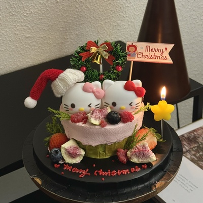 2025圣诞节可爱KT猫唯美插件蜡烛圣诞帽kitty小熊甜品台装扮摆件