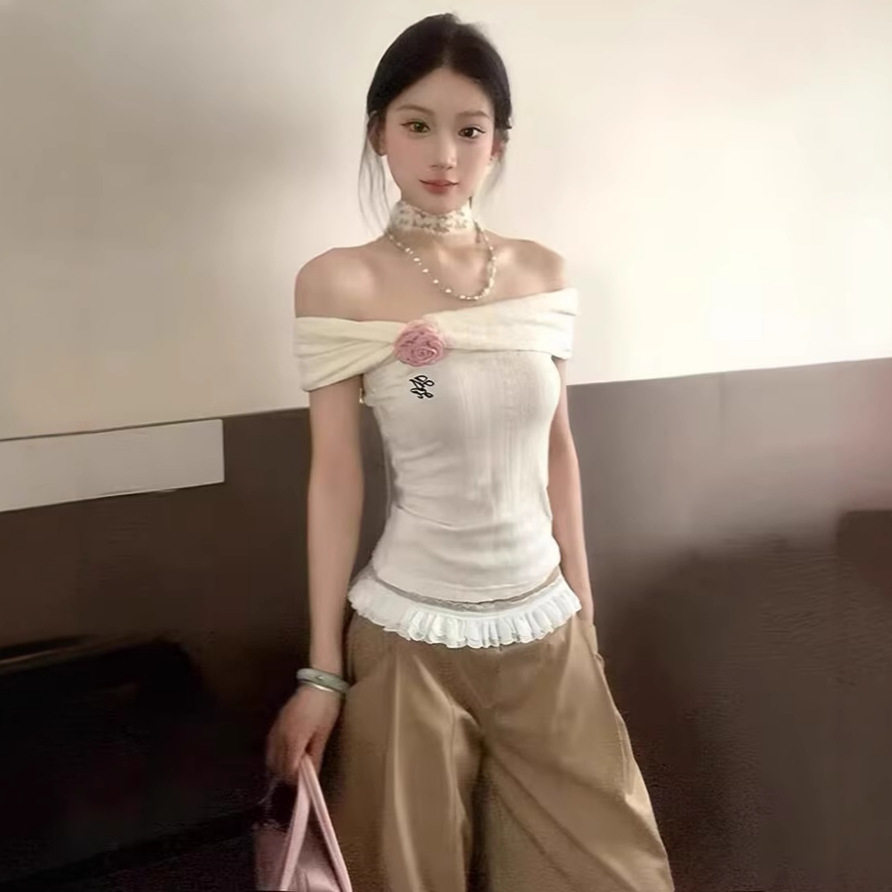 纯欲辣妹白色一字肩短袖t恤女夏季韩系设计感花朵显瘦百搭上衣潮
