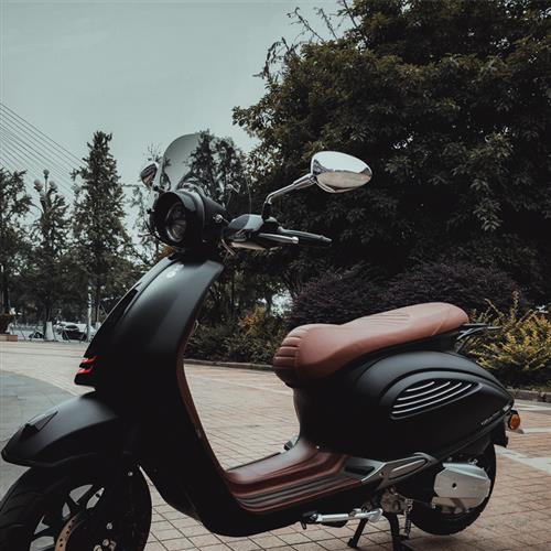 适用于吉铭瓦西利卡150改装挡风玻璃挡风板高清前风挡护胸挡雨板