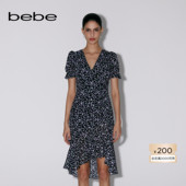 bebe春夏系列女士印花不对称开叉荷叶边连衣裙250002
