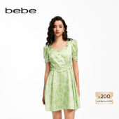 bebe夏季 系列女士花卉印花荷叶边短款 连衣裙250044