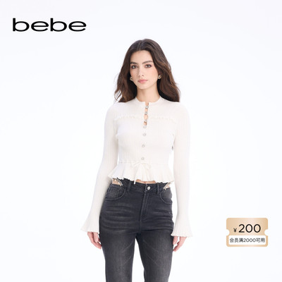 bebe2026春季新款女士气质风荷叶边镂空设计百搭针织上衣130512