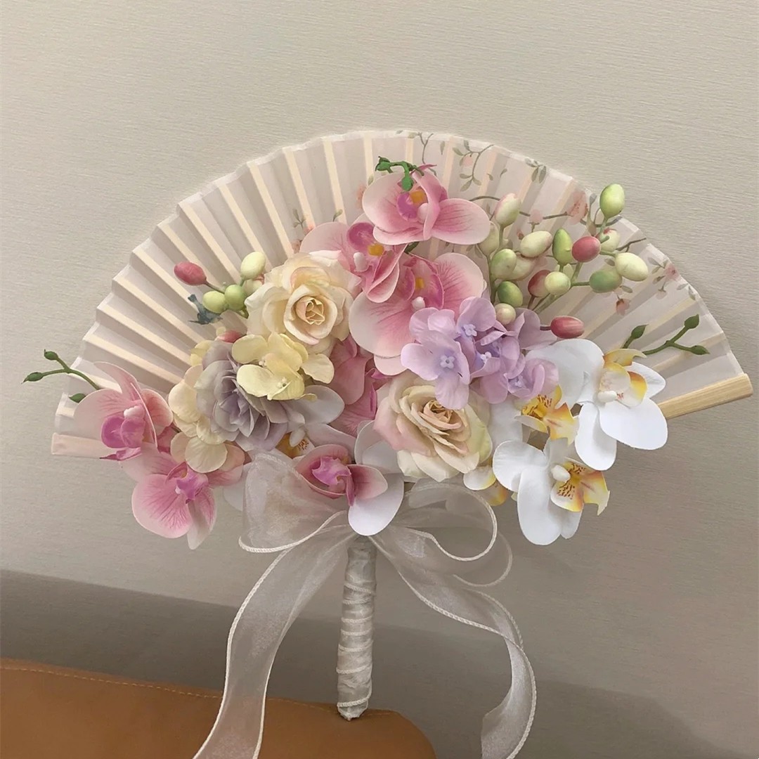 晨袍秀禾捧花粘花扇子