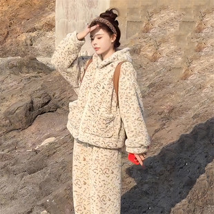 珊瑚绒睡衣女款2025新款冬高级感加厚可外穿小个子保暖家居服套装