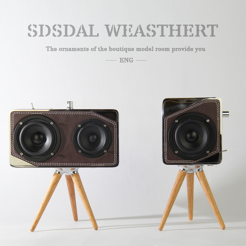 现代简约样板房书房书桌蓝牙音响摆件不锈钢皮革抽象艺术个性摆件