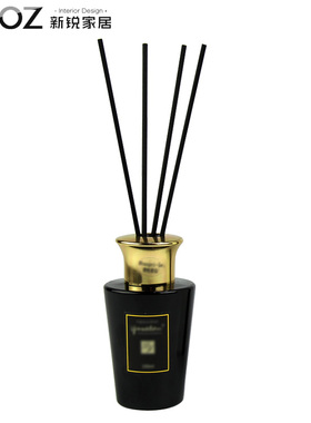 瓷砖展厅浴室柜香水化妆品摆件