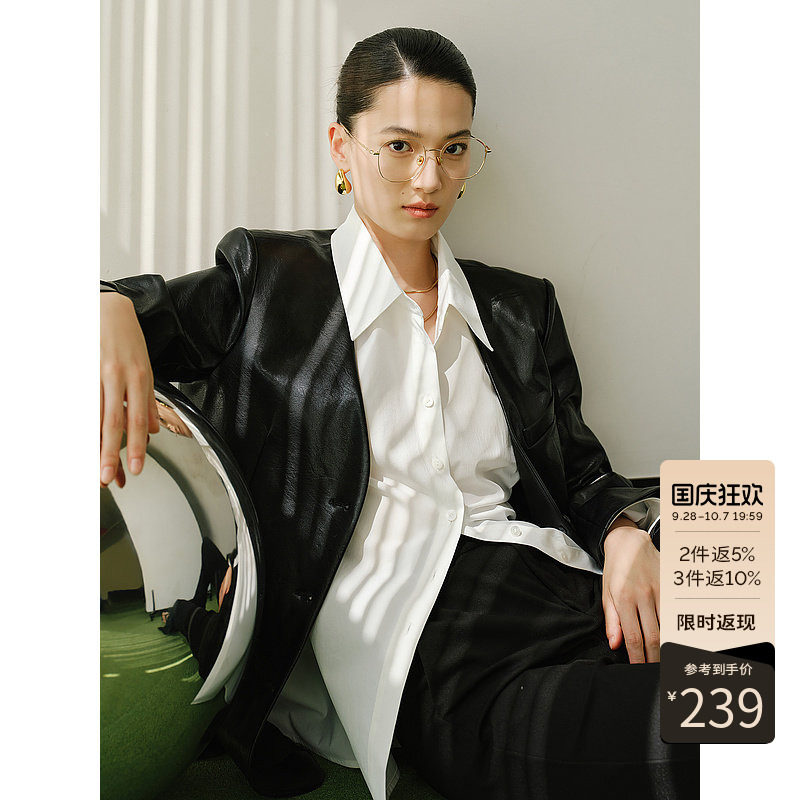 衣香丽影长袖皮衣2026年秋季宽松型女式V领短款单排多扣通勤风