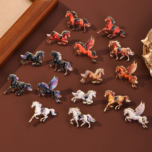 2026马年生肖胸针骏马追风胸针载福蹄声踏祥瑞佩戴迎春晖饰品配件
