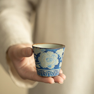 青花牡丹茶杯主人杯客杯品茗杯陶瓷茶具汝窑开片功夫茶具 景德镇元