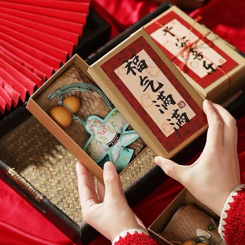 新中式刺绣文字摆件礼盒装国风装饰品生日祝福创意礼品,家居饰品,摆件礼盒/套组,淘宝优惠券,粉丝福利购,淘宝优惠卷