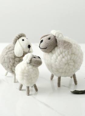 手工羊毛毡羊摆件儿童房生日礼物