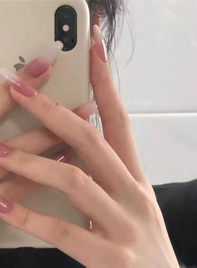FakeNailsWithDesign
