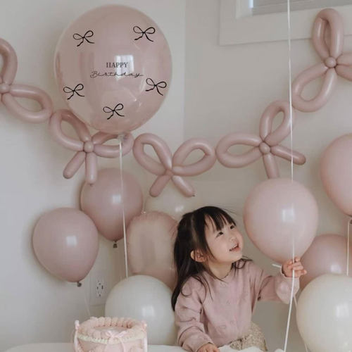 芭蕾风蝴蝶花束波波球