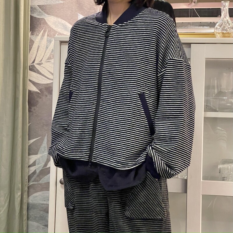 ins超火短款长袖卫衣女春秋款洋气减龄宽松小个子宽袖开衫上衣潮