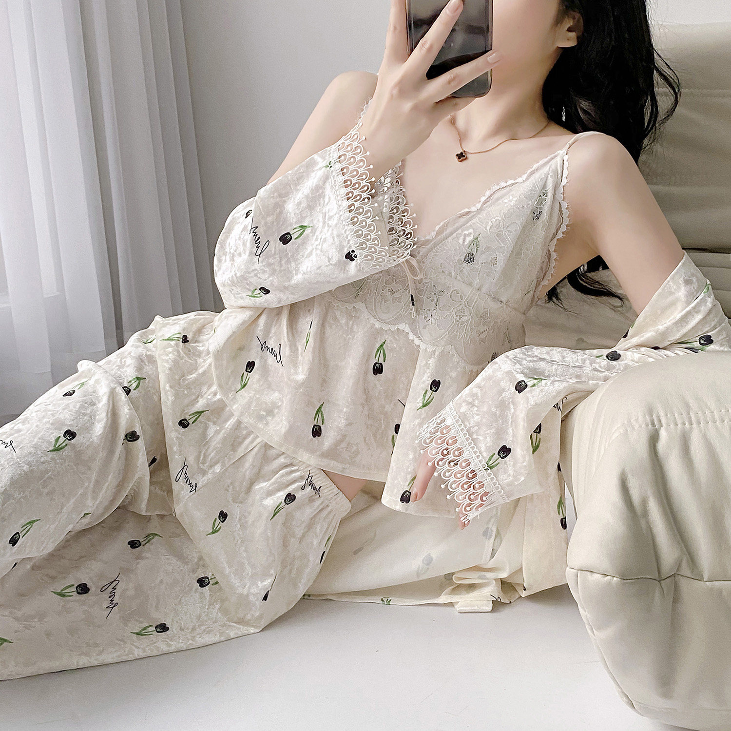 性感睡衣女春秋冬季金丝绒小碎花带胸垫吊带长裤睡袍三件套家居服